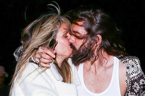 Heidi Klum & husband Tom Kaulitz share a hot kiss at Coachella 2022