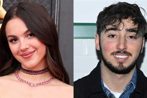 Olivia Rodrigo & Zack Bia stay close during the day in NYC amid romance rumours