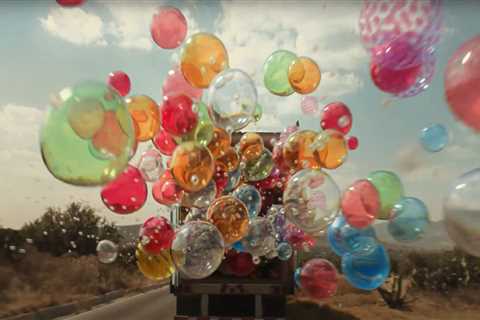 Bud Light Seltzer ad 2023 – Truckin’ Bubbles